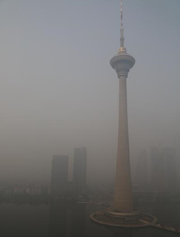 【实时】今天你戴口罩了吗？京津冀遭遇大范围重度雾霾