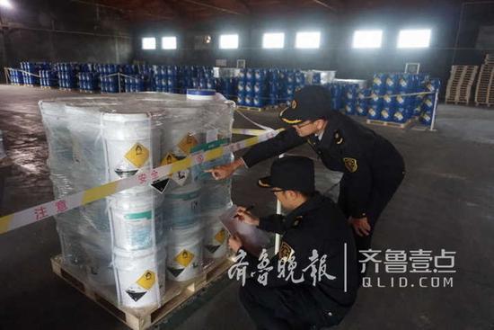 【综合】龙口开展进出口危险化学品防护用品使用演练